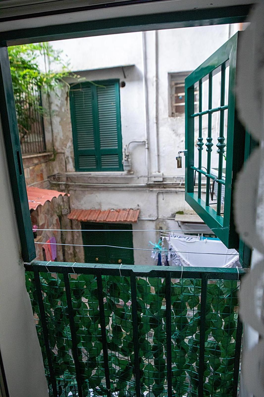 La Casetta Dei Miracoli เนเปิลส์ ภายนอก รูปภาพ